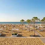 Lägenhet Beachfront Escape One Bedroom Flat With Ac Bibione