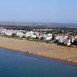 Beachfront Escape One Bedroom Flat With Ac *