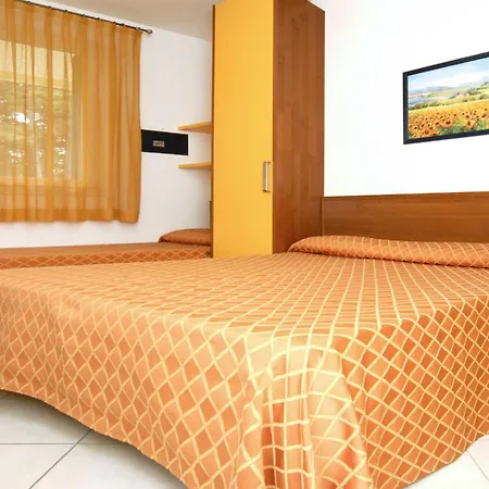 Beachfront Escape One Bedroom Flat With Ac Бібіоне