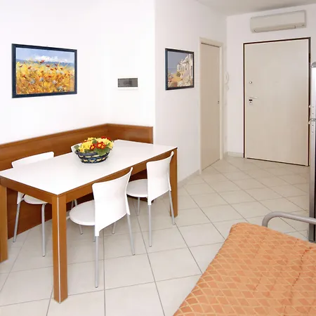 Beachfront Escape One Bedroom Flat With Ac Bibione