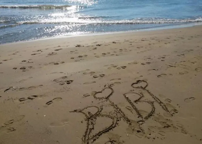 Beachfront Escape One Bedroom Flat With Ac Апартаменти