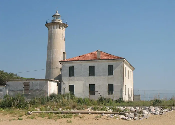 Beachfront Escape One Bedroom Flat With Ac Апартаменти Бібіоне