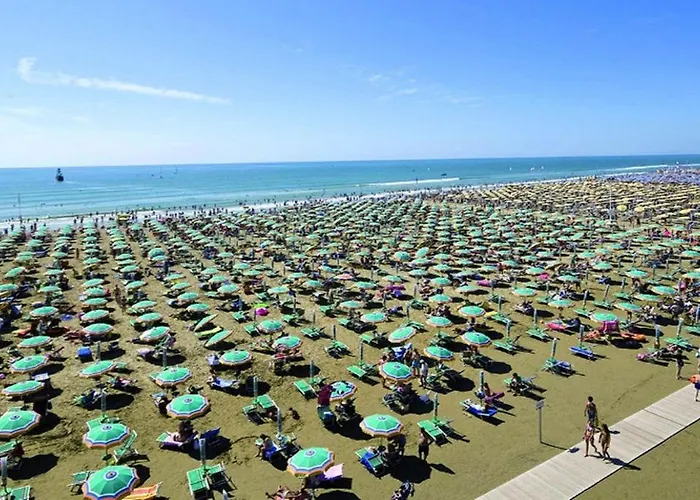 Beachfront Escape One Bedroom Flat With Ac Apartmán Bibione