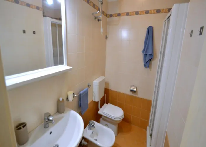 Beachfront Escape One Bedroom Flat With Ac